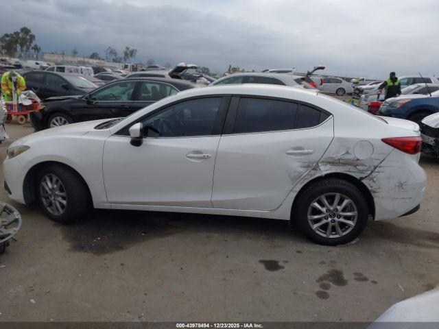 Mazda Mazda3 I Grand Touring Image 12