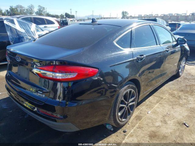 Ford Fusion Se Image 4
