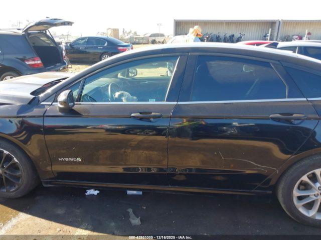 Ford Fusion Se Image 11