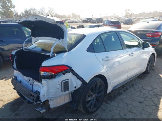 Toyota Corolla Hybrid Se Image 4