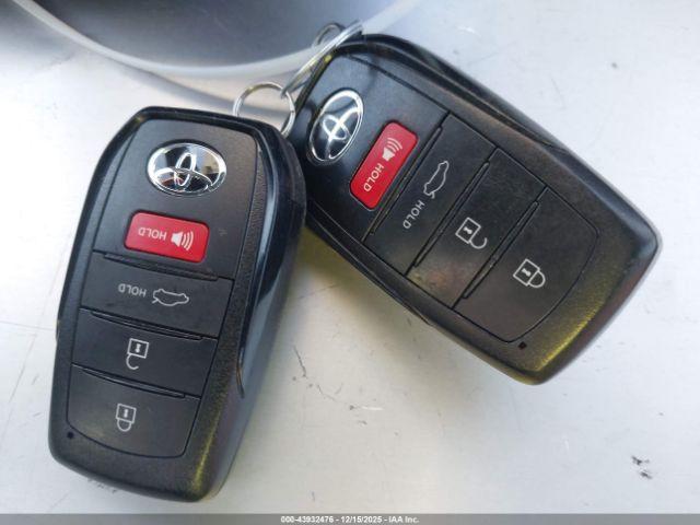 Toyota Corolla Hybrid Se Image 14