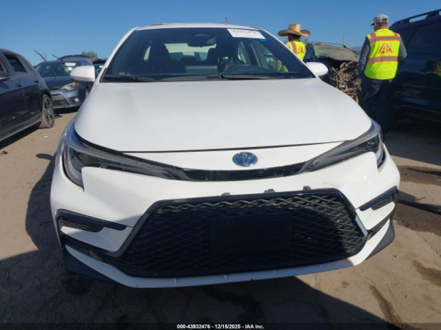 Toyota Corolla Hybrid Se Image 10