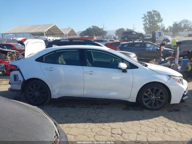 Toyota Corolla Hybrid Se Image 13