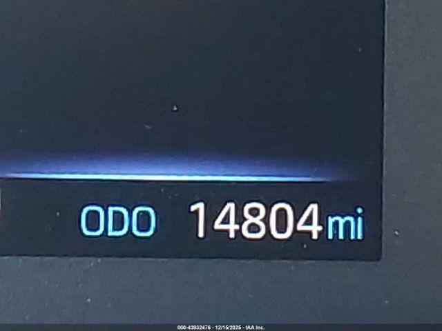 Toyota Corolla Hybrid Se Image 12