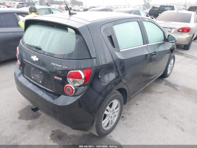 Chevrolet Sonic Lt Auto Image 15
