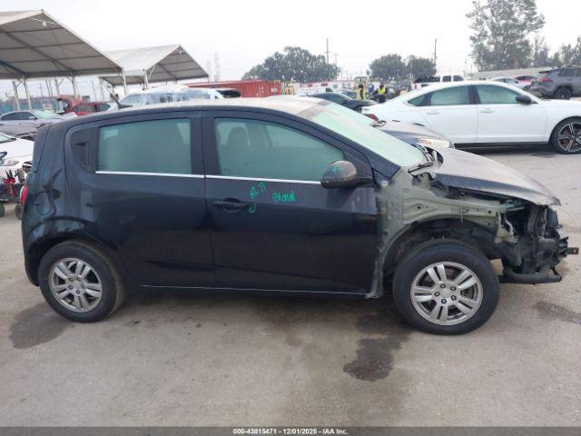 Chevrolet Sonic Lt Auto Image 13