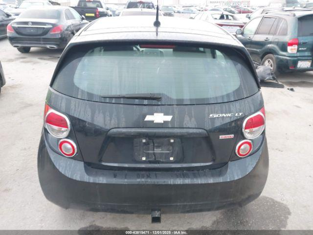 Chevrolet Sonic Lt Auto Image 12