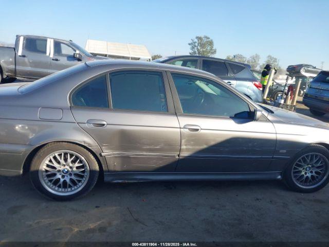 BMW 5 Series Image 13