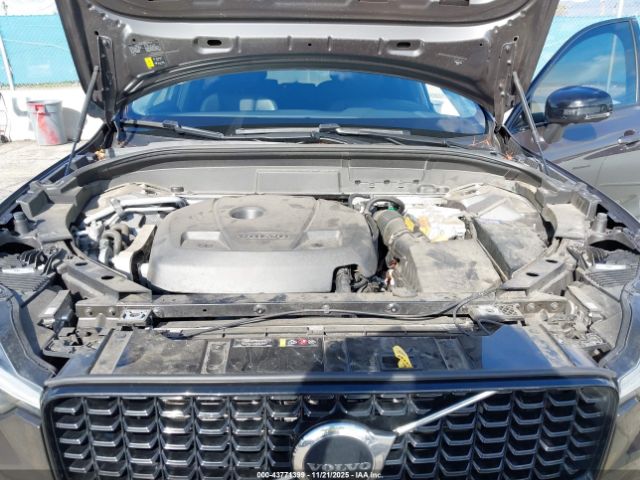 Volvo Xc60 Recharge Plug-in Hyb T8 Plus Dark Theme Image 7