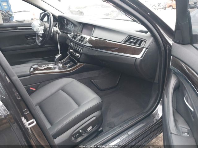 BMW 5 Series Image 3