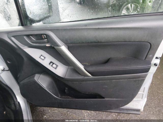 Subaru Forester 2.5i Premium Image 11