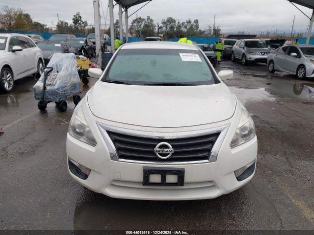 Nissan Altima 2.5 S Image 14
