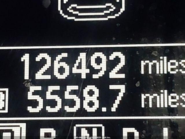 Nissan Rogue S Image 12