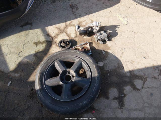 GMC Yukon Denali Image 8