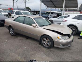  Salvage Lexus Es