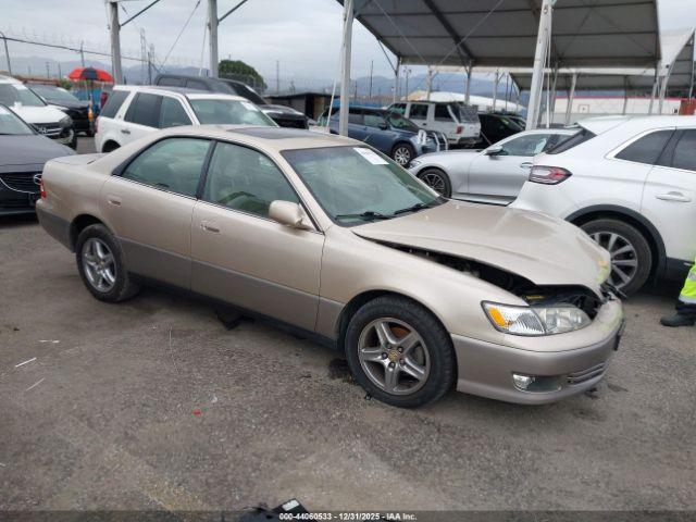  Salvage Lexus Es