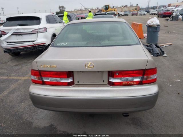 Lexus Es Image 15