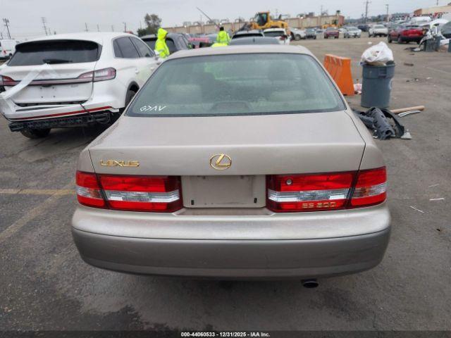 Lexus Es Image 15