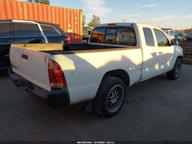 Toyota Tacoma Image 3