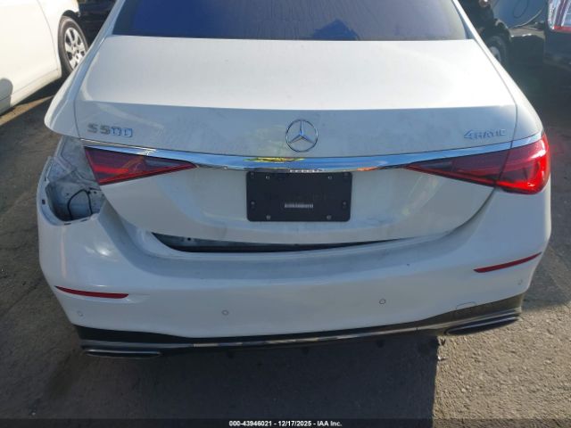 Mercedes-Benz S-Class 4matic Image 7