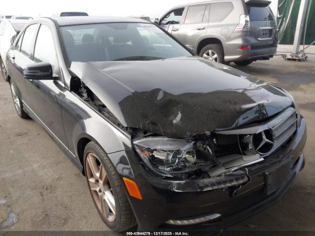 Mercedes-Benz C-Class Image 10