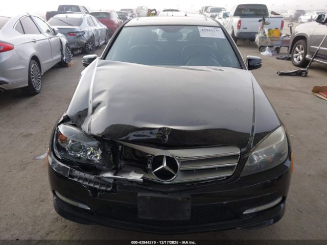 Mercedes-Benz C-Class Image 15