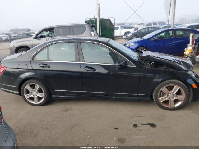 Mercedes-Benz C-Class Image 11