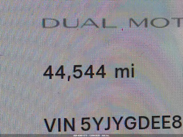 Tesla Model Y Long Range Dual Motor All-wheel Drive Image 14