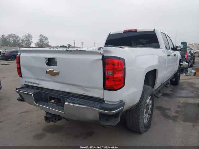 Chevrolet Silverado 2500 Wt Image 4