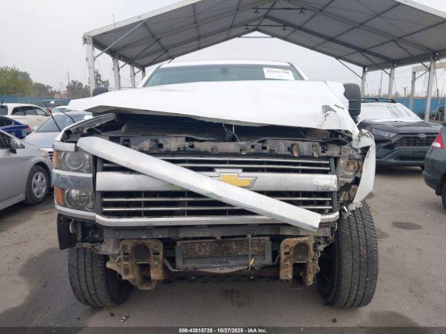 Chevrolet Silverado 2500 Wt Image 12
