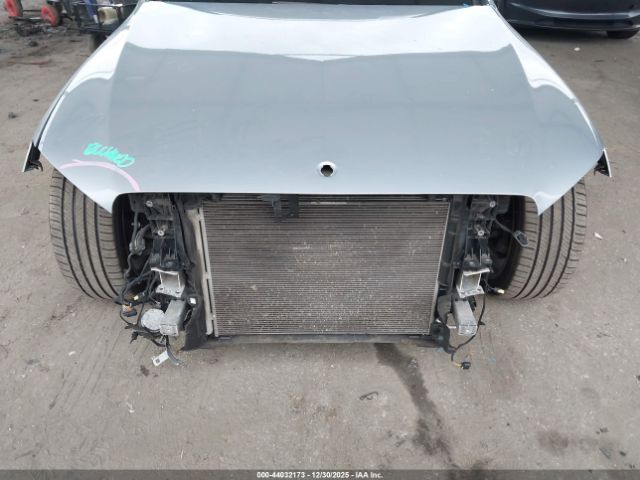 Mercedes-Benz E-Class Image 11