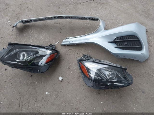 Mercedes-Benz E-Class Image 10