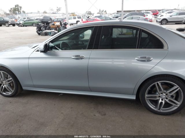 Mercedes-Benz E-Class Image 14