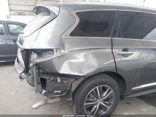 INFINITI Qx Luxe Image 12