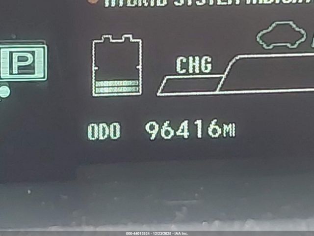 Toyota Prius Four Image 15