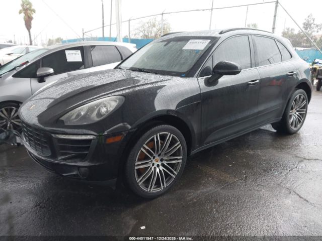 Porsche Macan S Image 17
