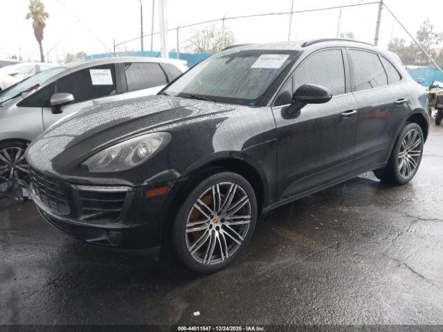 Porsche Macan S Image 17