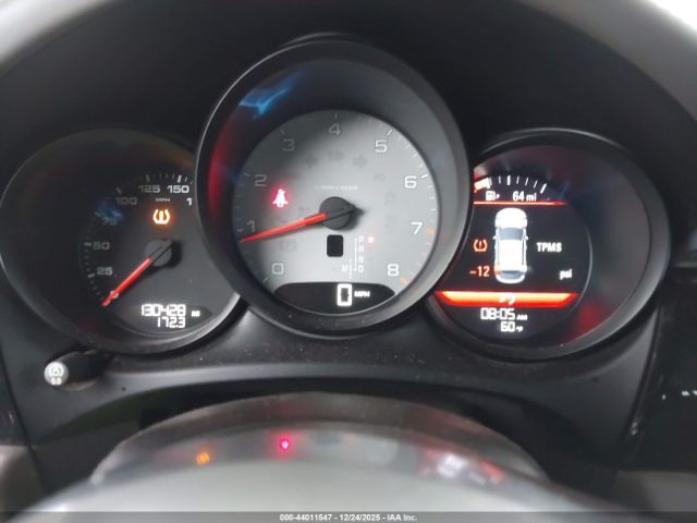 Porsche Macan S Image 15