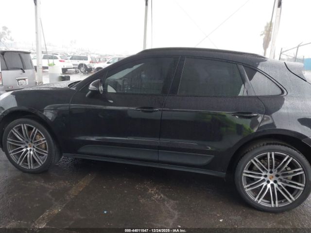 Porsche Macan S Image 14
