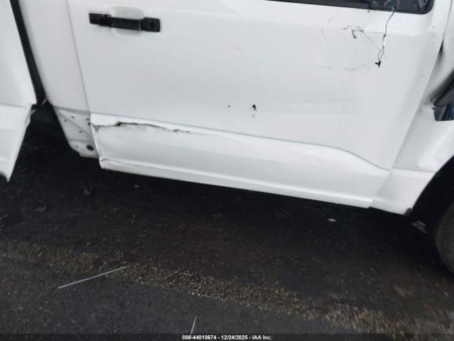 Ford F-150 Xl Image 6