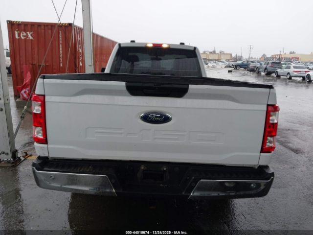 Ford F-150 Xl Image 12