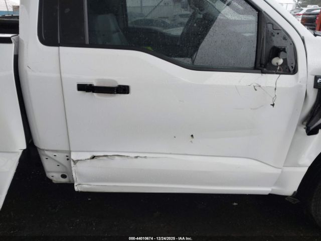 Ford F-150 Xl Image 13