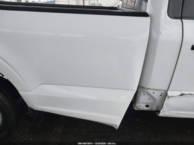 Ford F-150 Xl Image 10