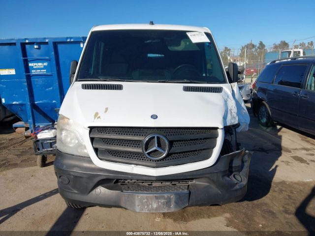 Mercedes-Benz Sprinter 2500 Normal Roof Image 14