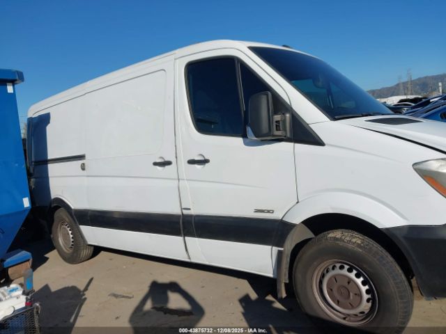 Mercedes-Benz Sprinter 2500 Normal Roof Image 13