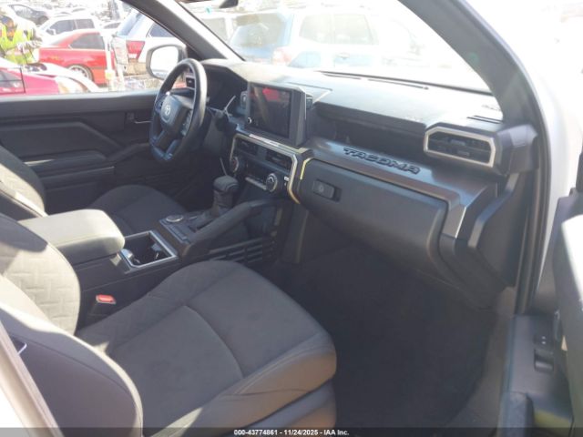 Toyota Tacoma Sr5 Image 6