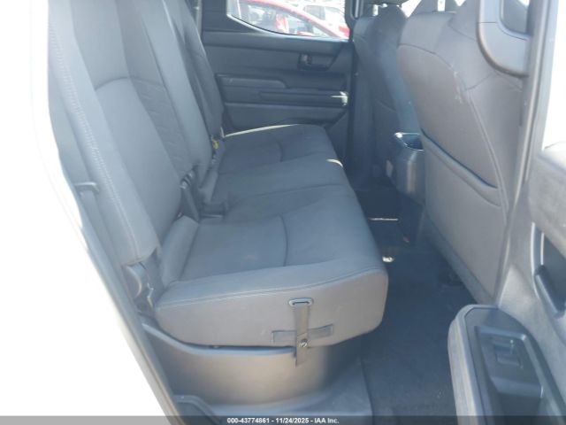 Toyota Tacoma Sr5 Image 7