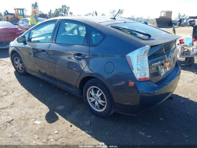 Toyota Prius Ii Image 9