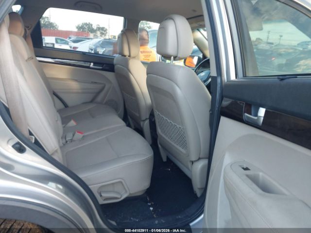 Kia Sorento Lx Image 8