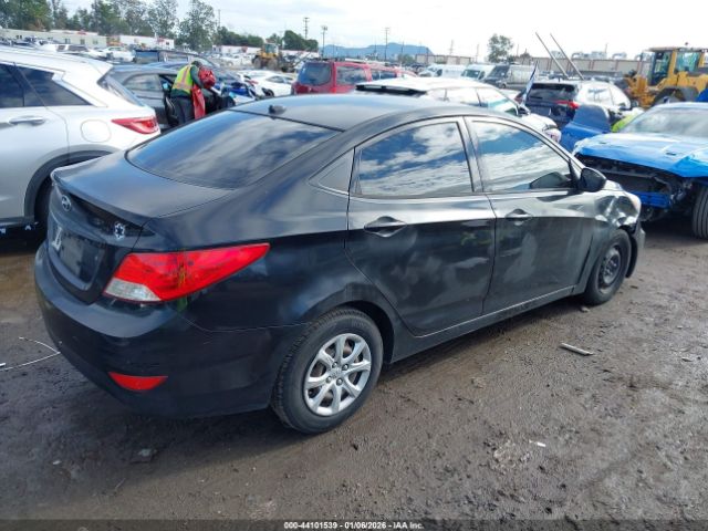 Hyundai ACCENT Gls Image 8
